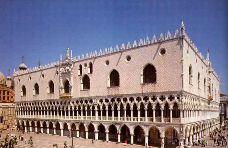 Дворец Дожей - Города Италии: Венеция. 9 век; 1340-1404.